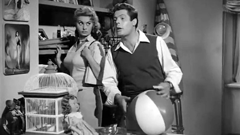 кадр из фильма Счастье быть женщиной