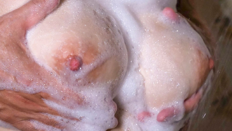 кадр из фильма 華奢巨乳の彼女が俺の親父に寝取られ種付けプレスされていた。