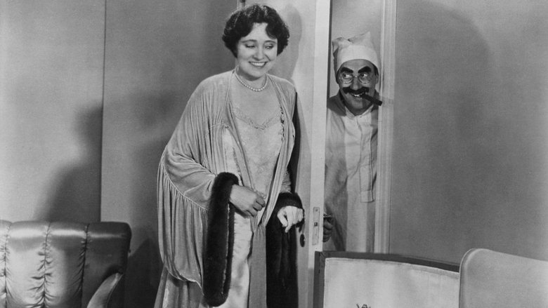 кадр из фильма Утиный суп