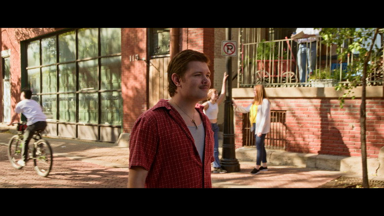 кадр из фильма Down West Avenue