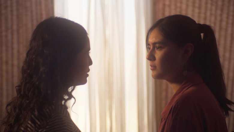 кадр из фильма Cuando cae la tarde