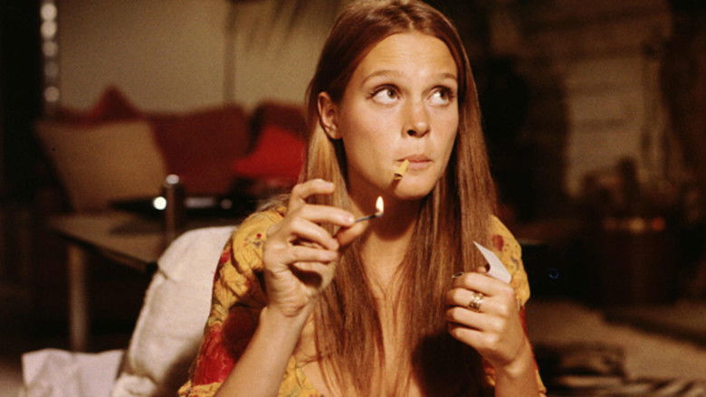 кадр из фильма Я люблю тебя, Элис Б. Токлас!