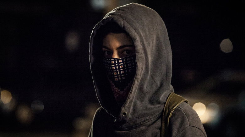 кадр из фильма Ceux qui font les révolutions à moitié n'ont fait que se creuser un tombeau