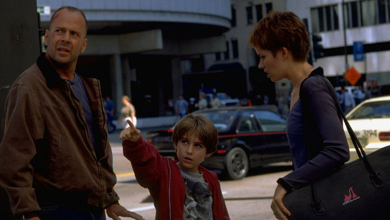 кадр из фильма Меркурий в опасности