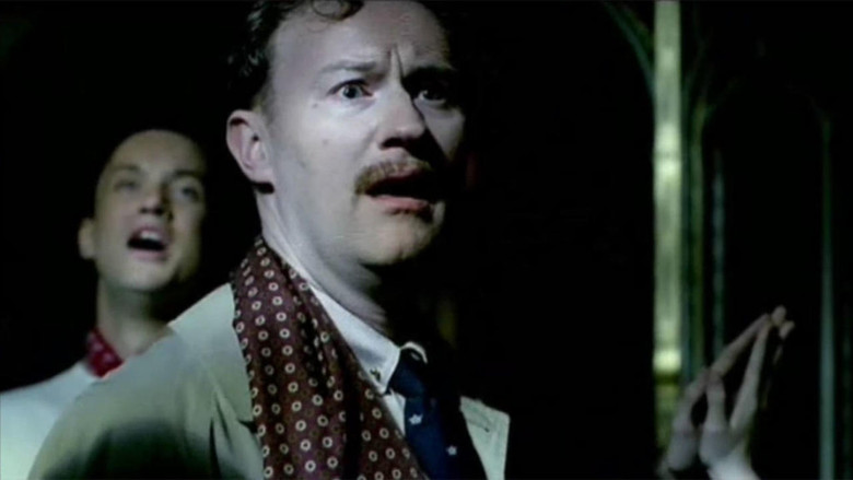 кадр из фильма The Cicerones