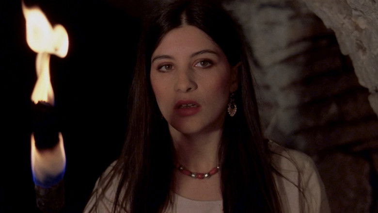 кадр из фильма Живая мертвая девушка