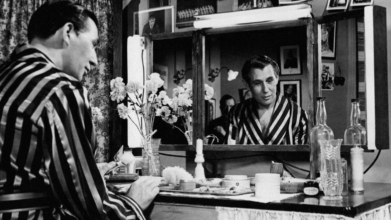 кадр из фильма Ombyte av tåg