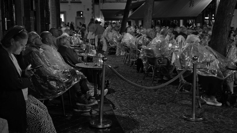 кадр из фильма Search