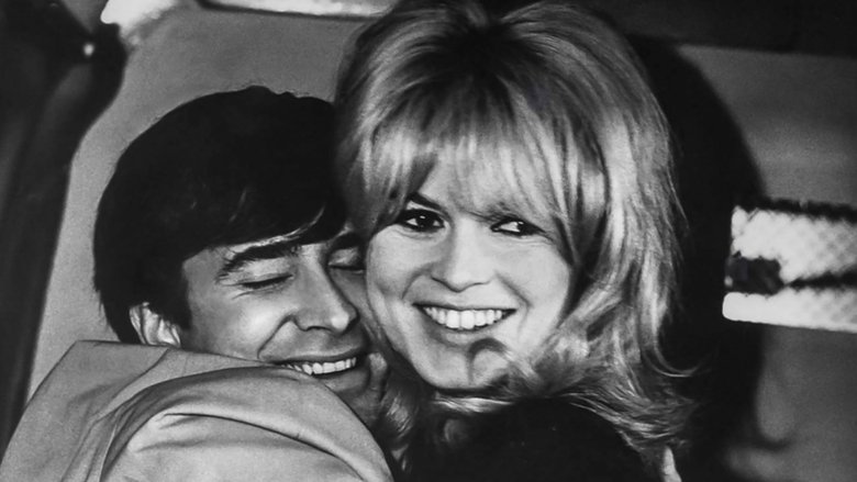 кадр из фильма Une ravissante idiote