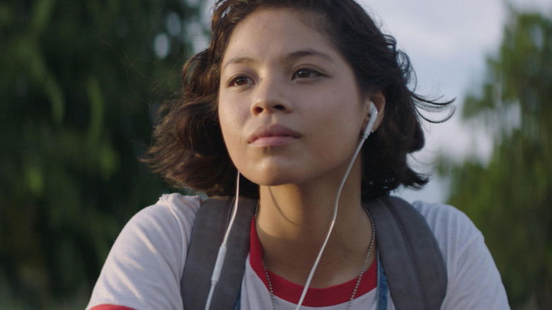 кадр из фильма Жёлтая Роза