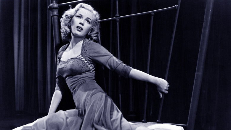 Девушка по соседству