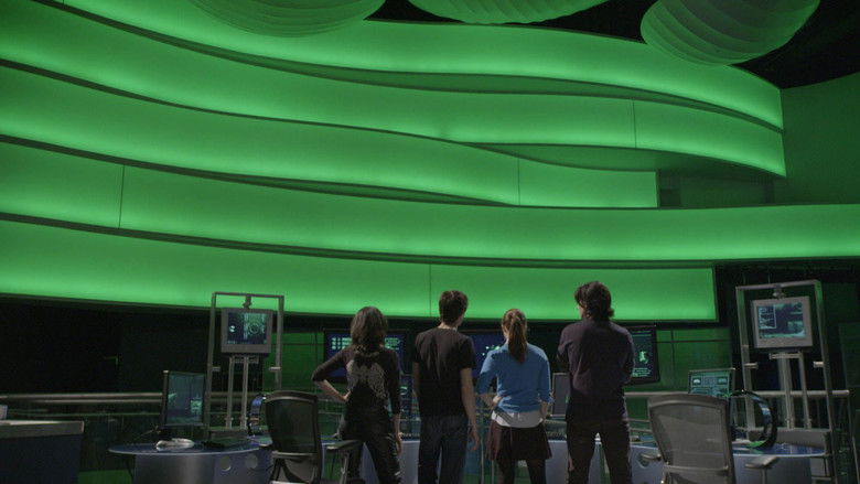 кадр из фильма Бен 10: Инопланетный рой