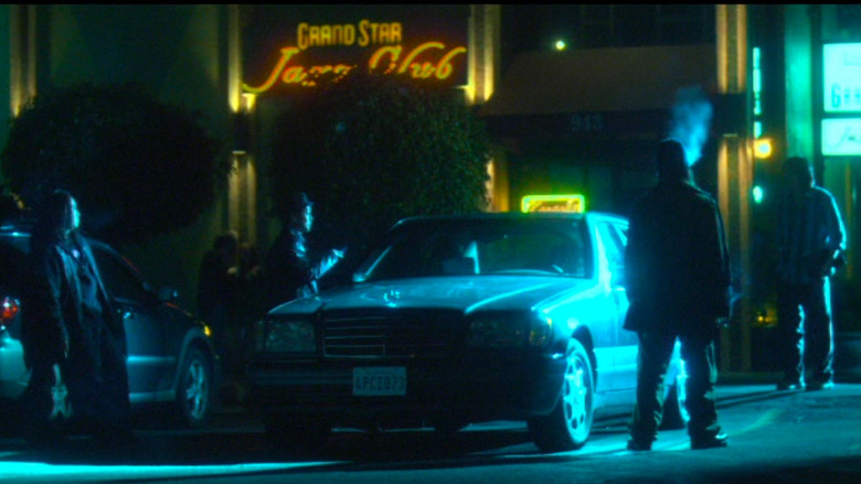 кадр из фильма Undoing