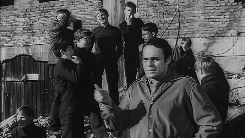 кадр из фильма Paragon gola