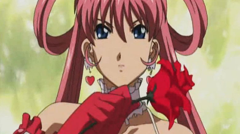 кадр из фильма Розовый Мотылёк, воительница в неглиже