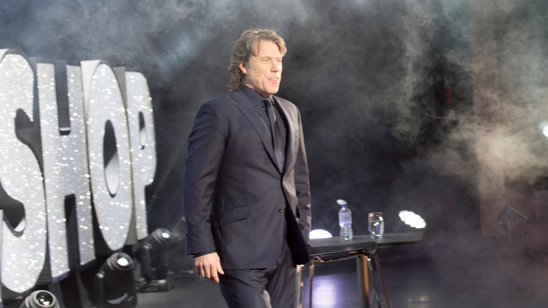 кадр из фильма John Bishop: Winging it Live