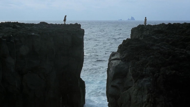 кадр из фильма 闇に抱かれて