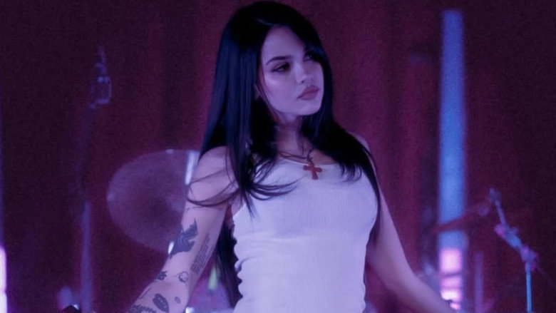 кадр из фильма Maggie Lindemann: I FEEL EVERYTHING TOUR