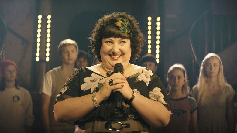 кадр из фильма Школа магических зверей. Загадка волшебного леса