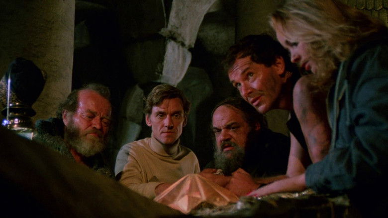 кадр из фильма I sopravvissuti della città morta