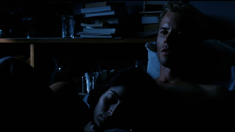 кадр из фильма Мементо