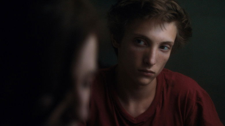 кадр из фильма В оцепенении