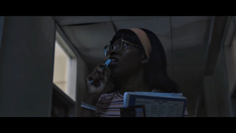 кадр из фильма No Exit