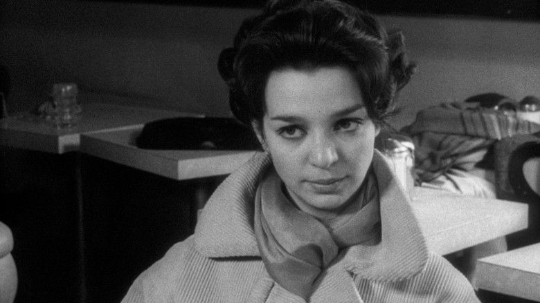 кадр из фильма Бегство из тени