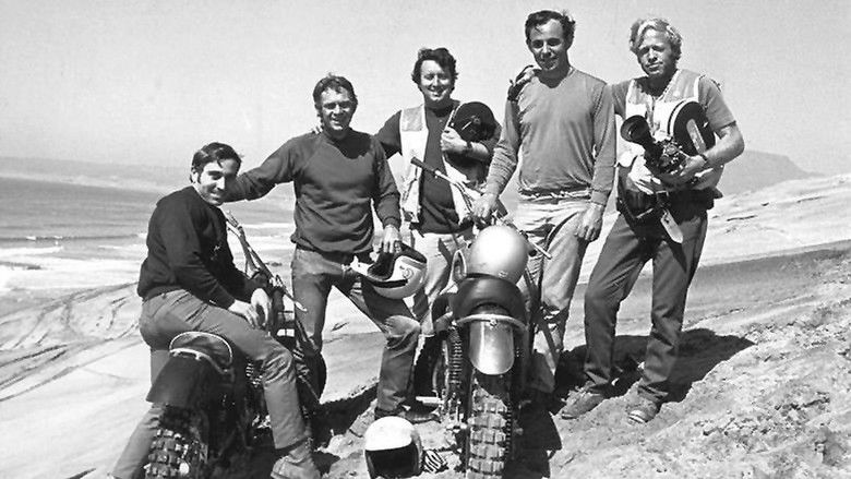 кадр из фильма Каждое воскресенье