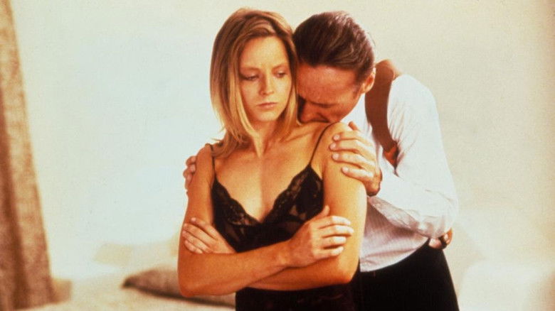 кадр из фильма Обратный след