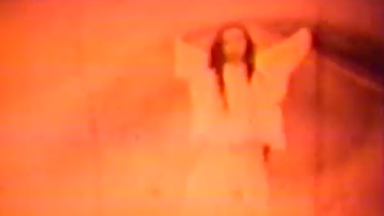 кадр из фильма 天使論　第4章