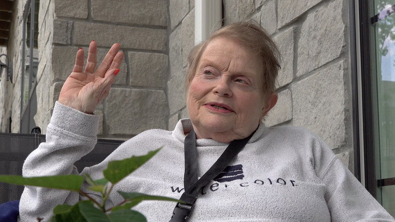 кадр из фильма Oh Beautiful Grandmother!