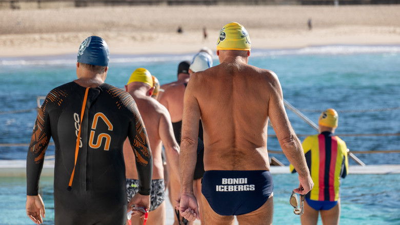 кадр из фильма The Pool