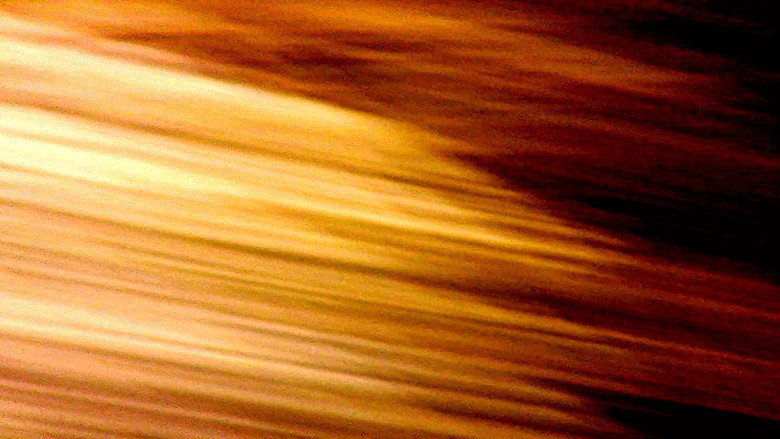 кадр из фильма dentro de la luz; un fuego