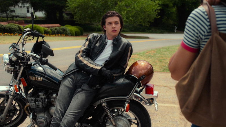 кадр из фильма Кристал