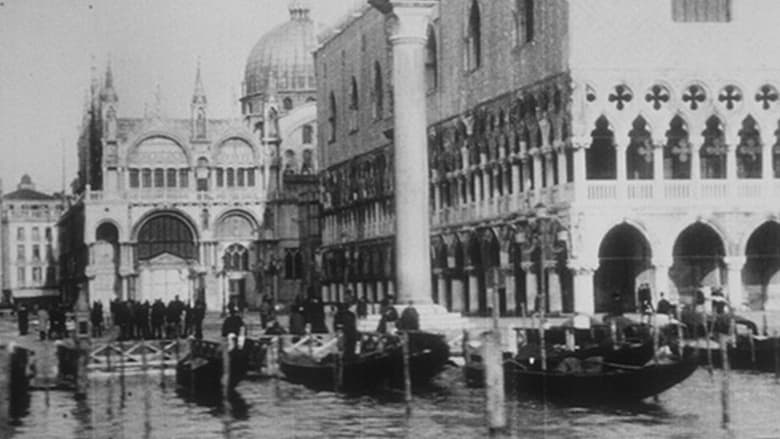 кадр из фильма Venise, panorama de la place Saint-Marc pris d'un bateau