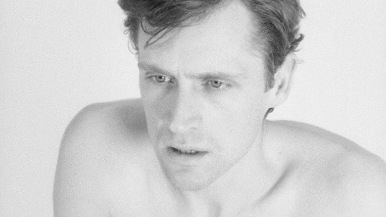 кадр из фильма Из жизни марионеток