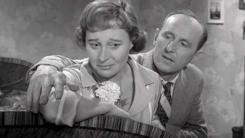 кадр из фильма Призрачное счастье