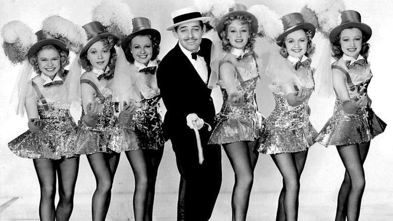 кадр из фильма Восторг идиота