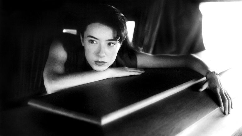 кадр из фильма Поцелуй со смертью