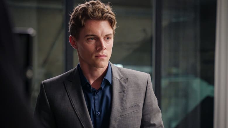 кадр из фильма Un/Dressed