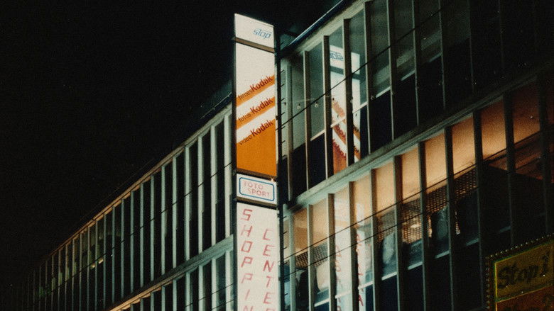 кадр из фильма Stop - Salas De Ensaio Para Um Materialismo Histórico