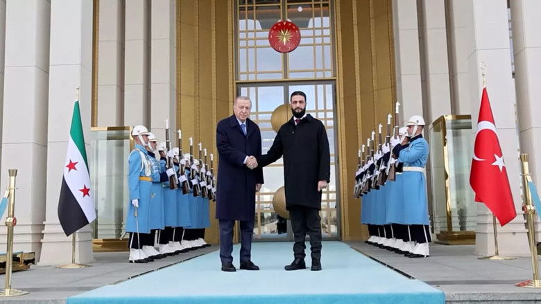 кадр из фильма Syrie : la chute du clan Assad