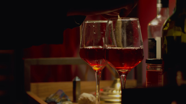 кадр из фильма Red Wine