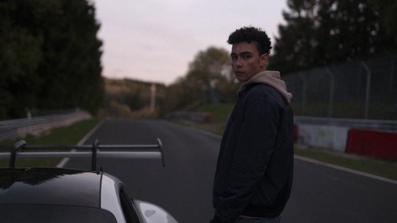 кадр из фильма Гран Туризмо