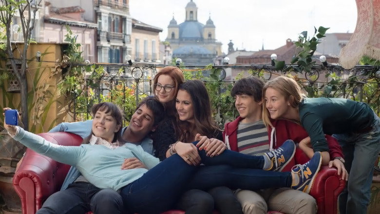 кадр из фильма El Club de los Incomprendidos