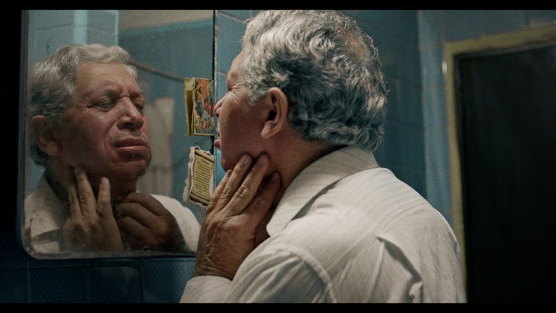 кадр из фильма Algo en el tejado