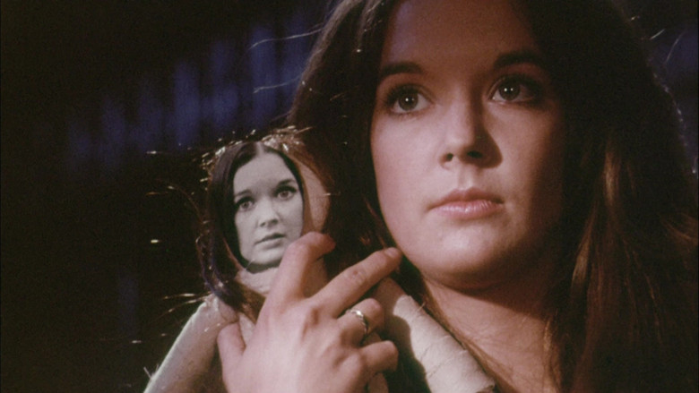 кадр из фильма Necromancy