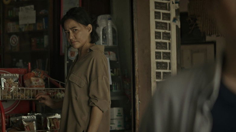 кадр из фильма ในเงา