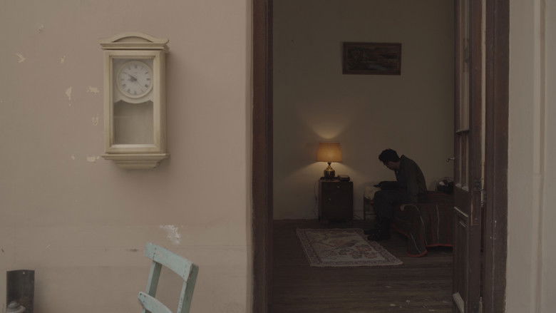 кадр из фильма Dulce Bellum Inexpertis